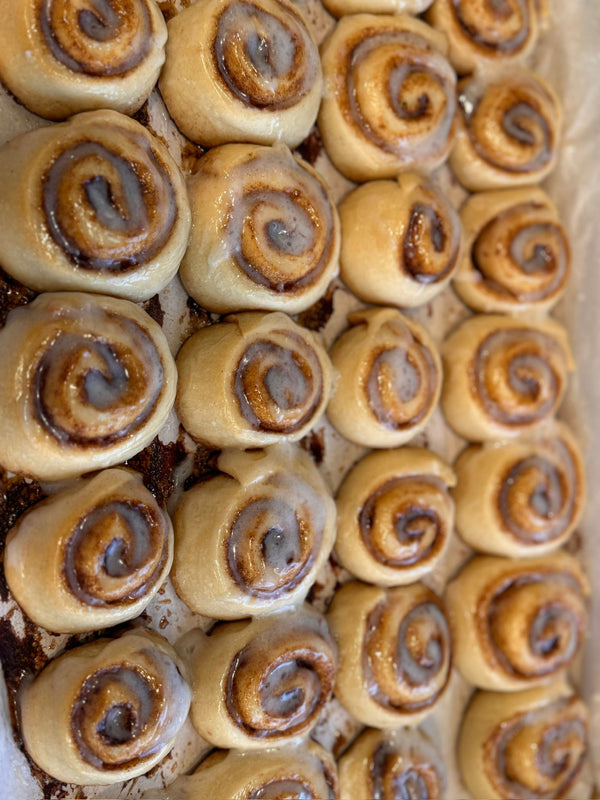 Cinnamon rolls small